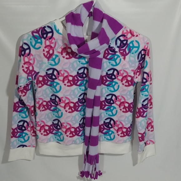 Girls Pullover Crew Neck Sweatshirt in a Medium - Picture 2 of 10